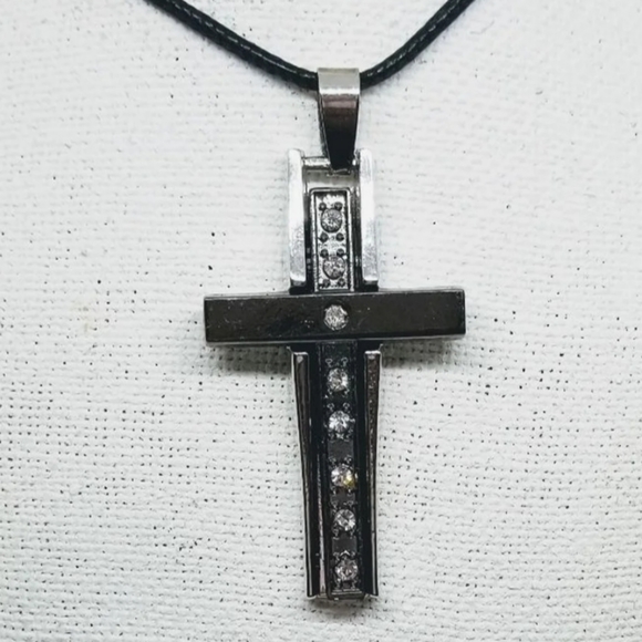 Cross Stainless Steel Modernist design - Picture 3 of 3